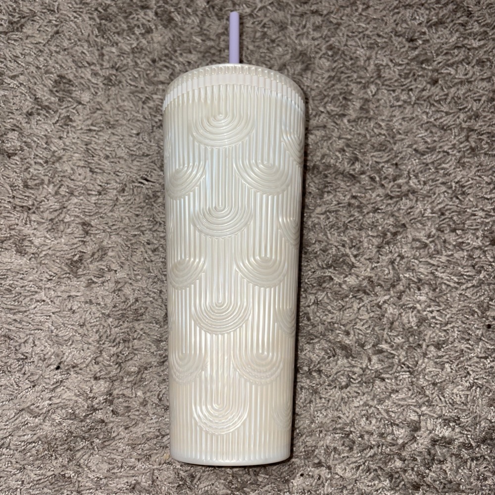 New Starbucks 2023 Spring‎ White Mermaid Cold Cup Grande Tumbler 24oz - Picture 5 of 5